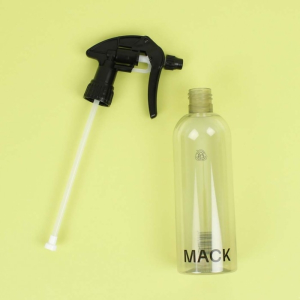 MACK Sprühflasche aus recycelten Plasteflaschen